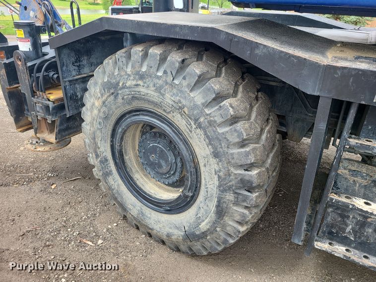 image for item DC6083 2011 Tadano GR300XL  crane