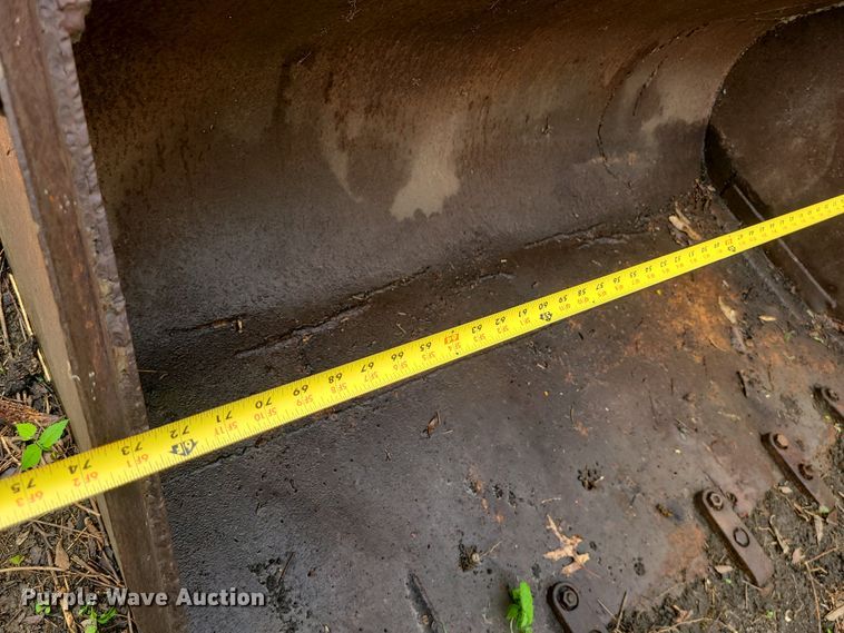 image for item DC6084 Caterpillar 933  track loader