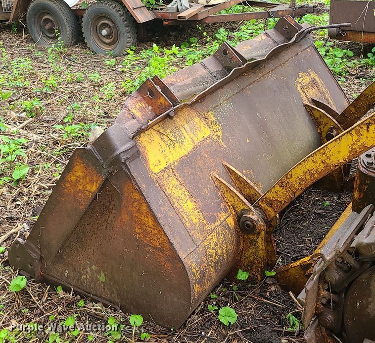 image for item DC6084 Caterpillar 933  track loader