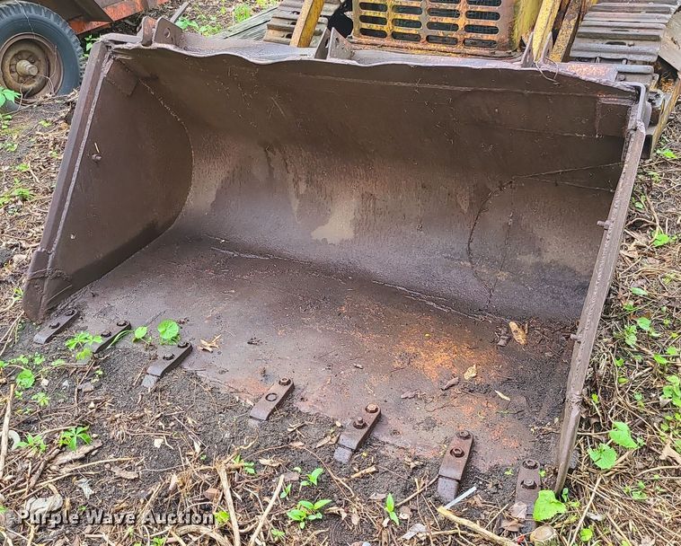 image for item DC6084 Caterpillar 933  track loader