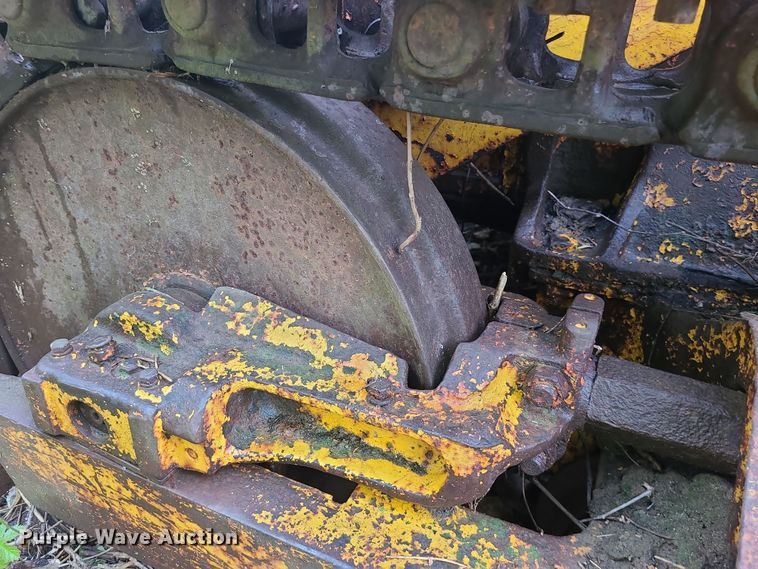 image for item DC6084 Caterpillar 933  track loader