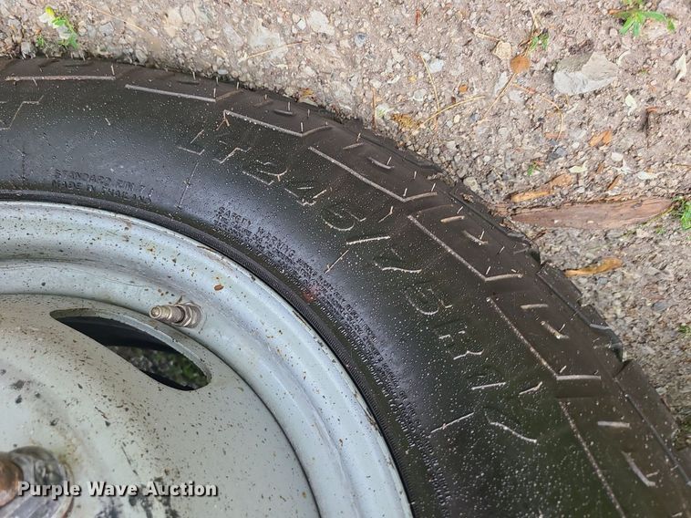 image for item DC6086 2019  Ford F350 Super Duty XLT  Crew Cab pickup truck