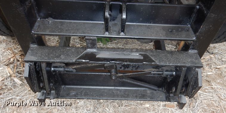 image for item DK1901 1997 International 4900  dump truck