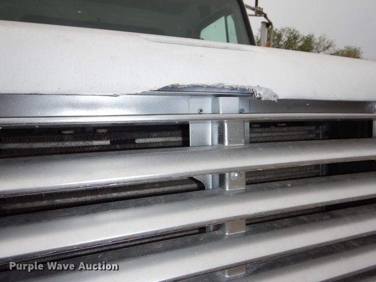 image for item DK1901 1997 International 4900  dump truck