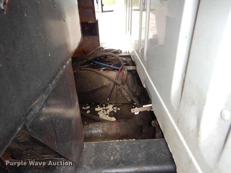 image for item DK1901 1997 International 4900  dump truck