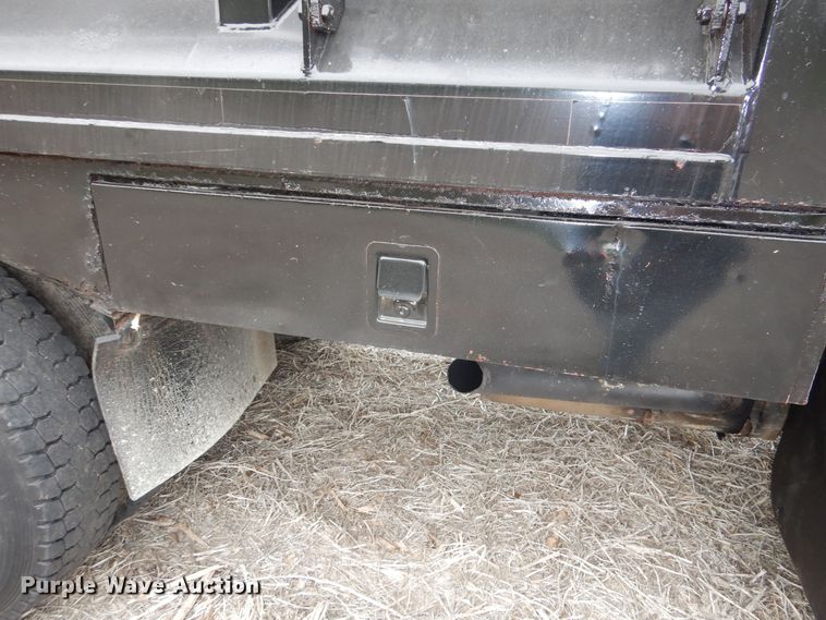 image for item DK1901 1997 International 4900  dump truck