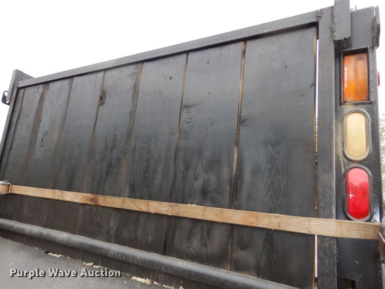 image for item DK1901 1997 International 4900  dump truck