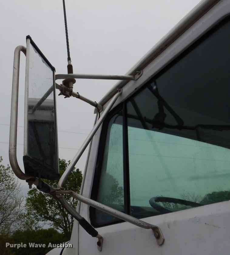 image for item DK1901 1997 International 4900  dump truck