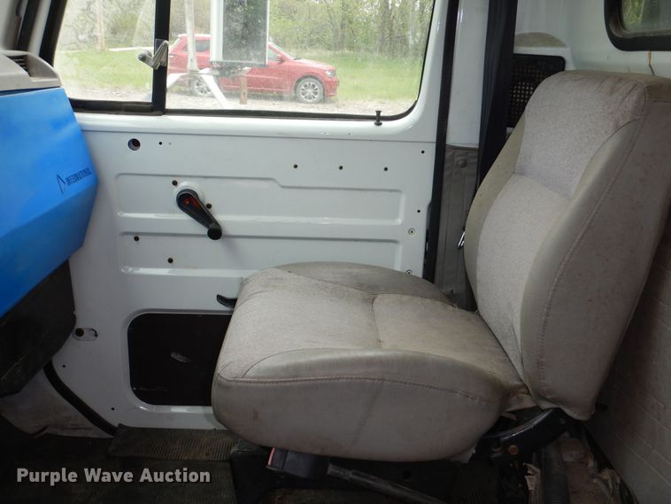 image for item DK1901 1997 International 4900  dump truck