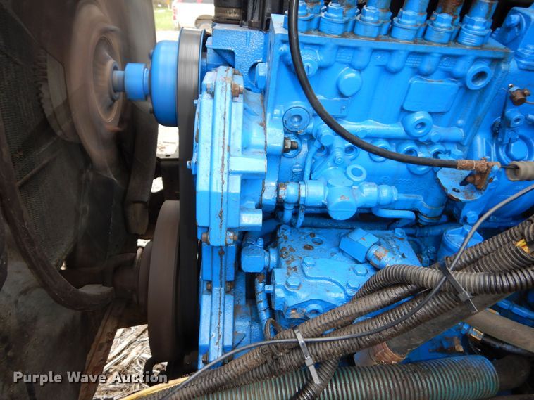 image for item DK1901 1997 International 4900  dump truck