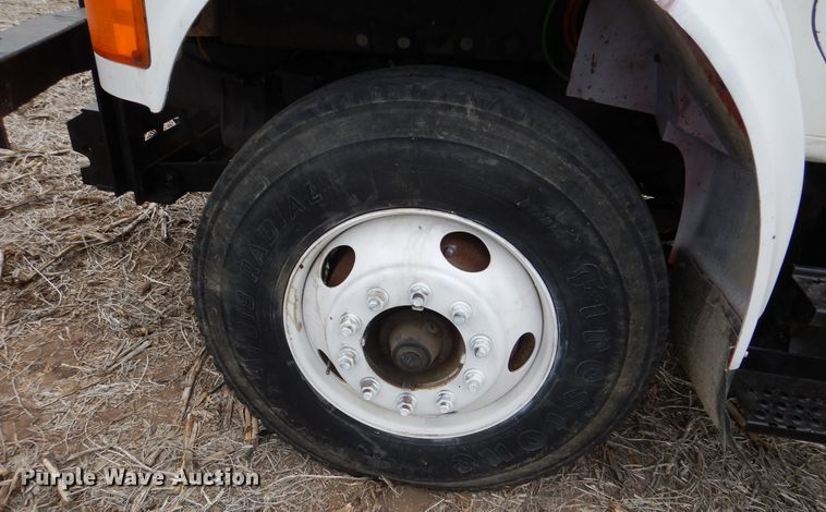 image for item DK1901 1997 International 4900  dump truck