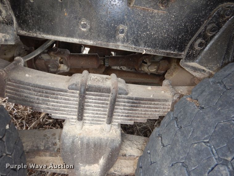 image for item DK1901 1997 International 4900  dump truck