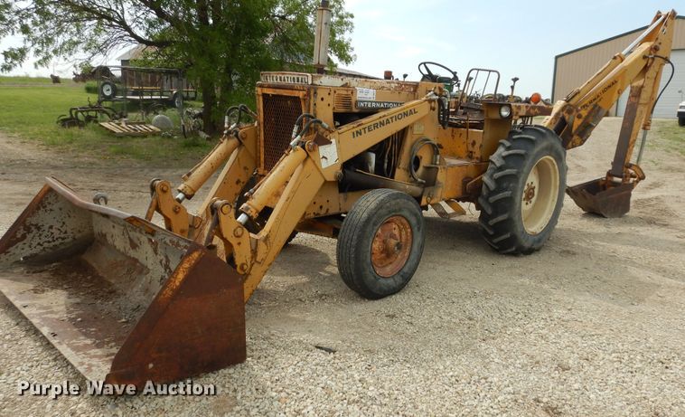 image for item DK1902 International 3514  backhoe