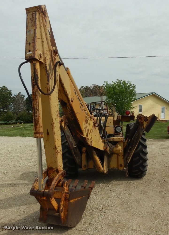 image for item DK1902 International 3514  backhoe