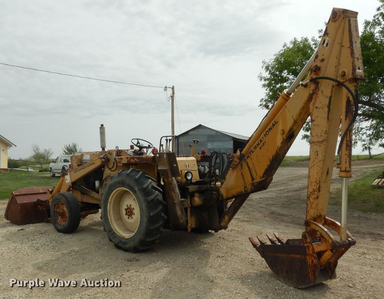 image for item DK1902 International 3514  backhoe