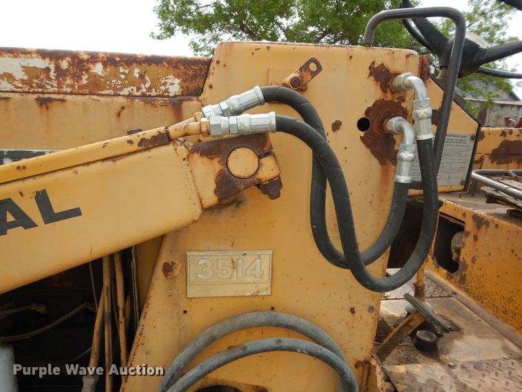 image for item DK1902 International 3514  backhoe