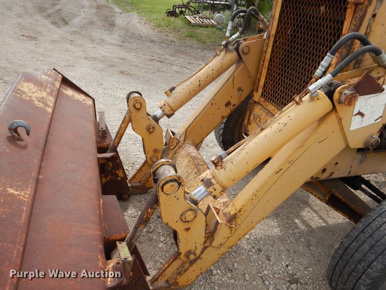 image for item DK1902 International 3514  backhoe