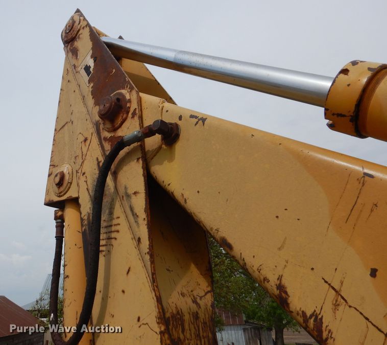 image for item DK1902 International 3514  backhoe