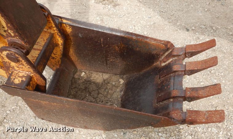 image for item DK1902 International 3514  backhoe