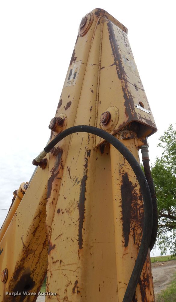 image for item DK1902 International 3514  backhoe