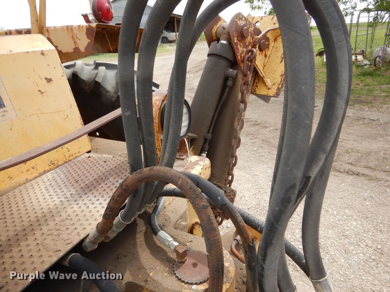 image for item DK1902 International 3514  backhoe