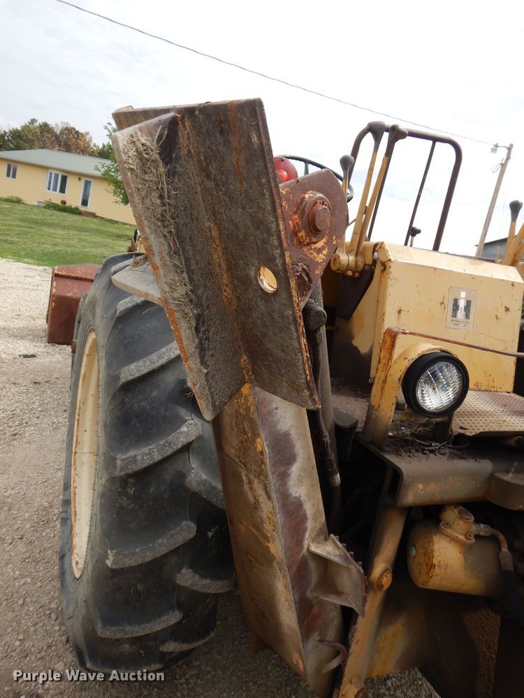 image for item DK1902 International 3514  backhoe