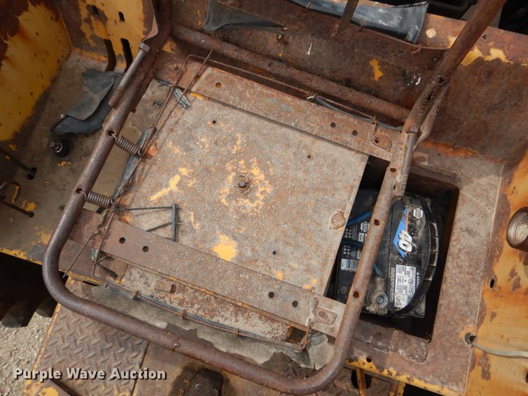 image for item DK1902 International 3514  backhoe