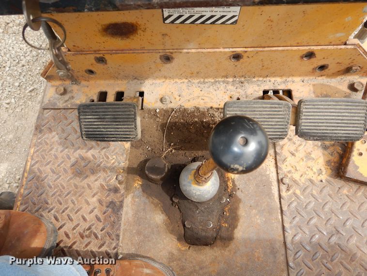 image for item DK1902 International 3514  backhoe