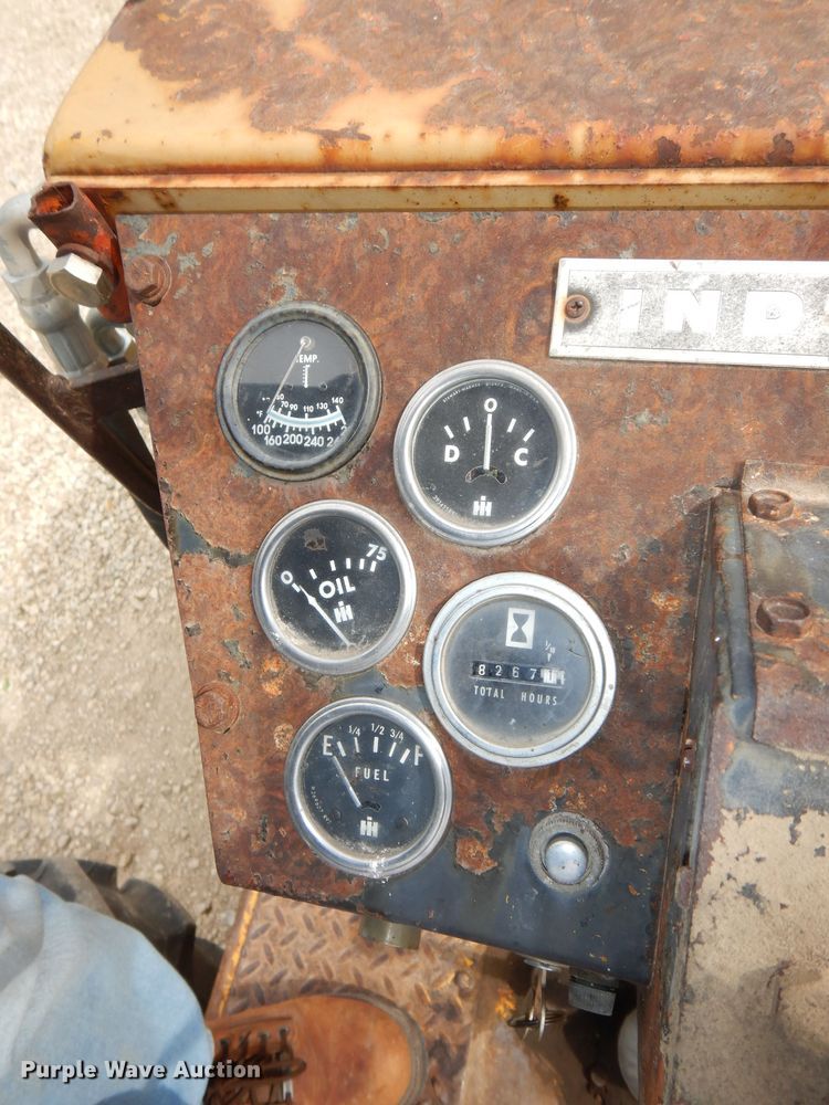 image for item DK1902 International 3514  backhoe