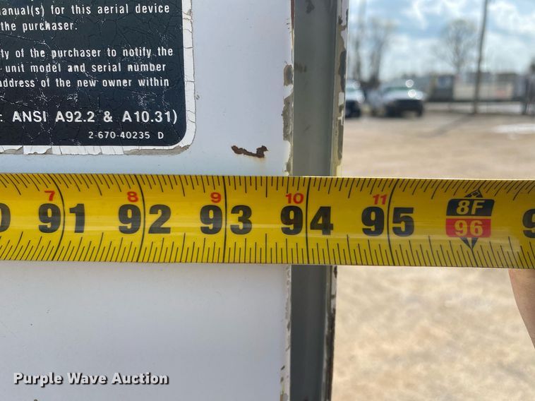 image for item DL7138 2000 Ford F650 Super Duty  bucket truck