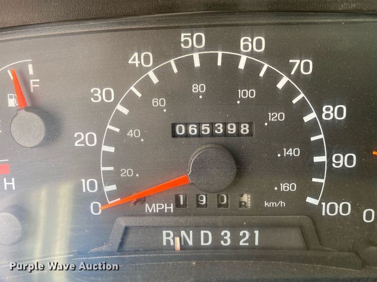 image for item DL7138 2000 Ford F650 Super Duty  bucket truck