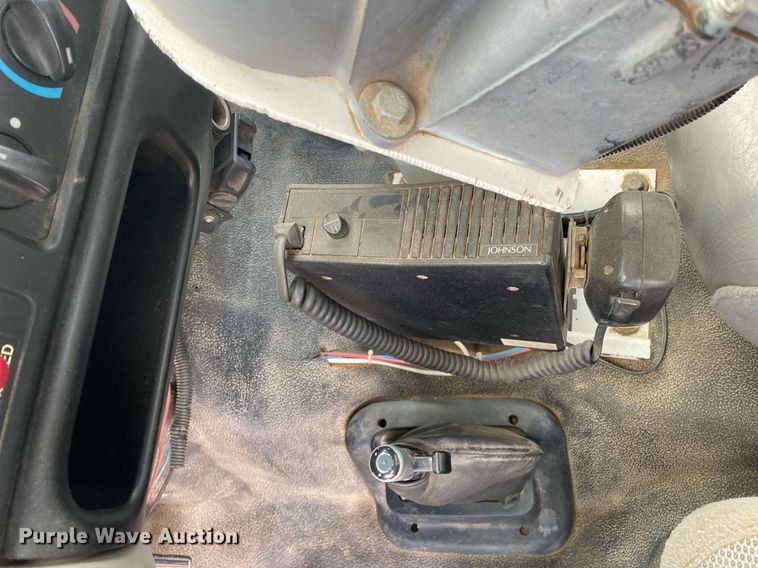 image for item DL7138 2000 Ford F650 Super Duty  bucket truck