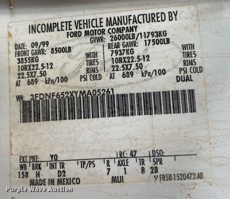 image for item DL7138 2000 Ford F650 Super Duty  bucket truck