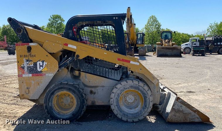image for item DL7185 2018 Caterpillar 262D  skid steer loader