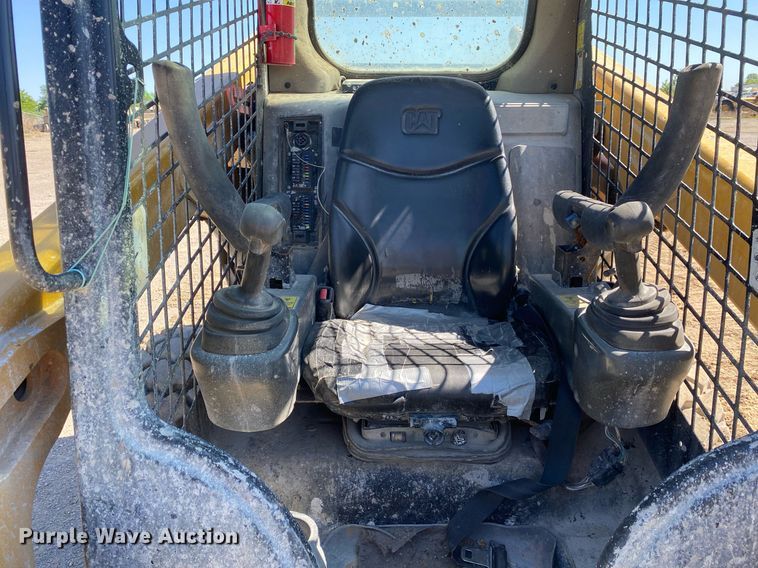 image for item DL7185 2018 Caterpillar 262D  skid steer loader