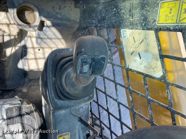 image for item DL7185 2018 Caterpillar 262D  skid steer loader
