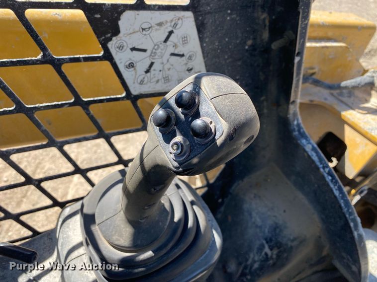 image for item DL7185 2018 Caterpillar 262D  skid steer loader