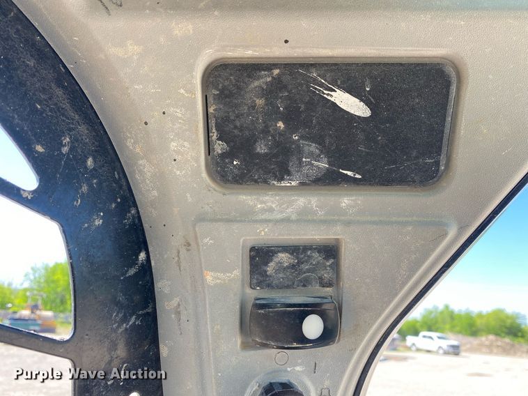 image for item DL7185 2018 Caterpillar 262D  skid steer loader