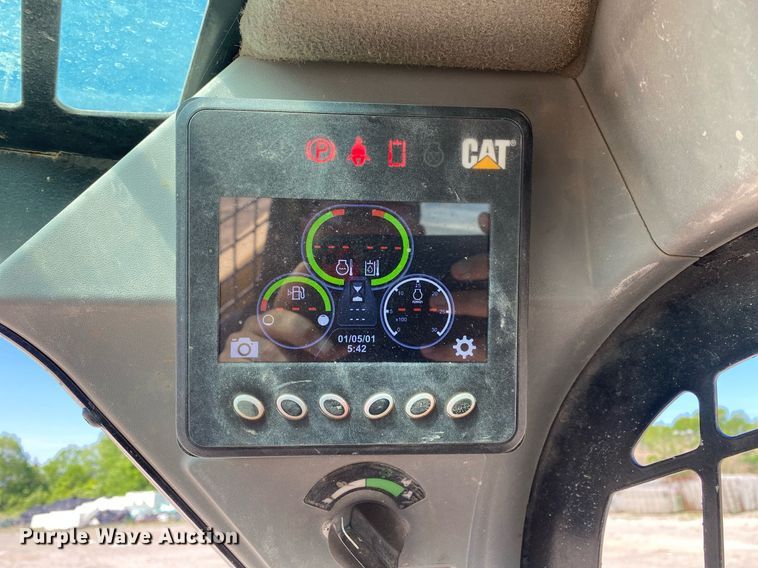 image for item DL7185 2018 Caterpillar 262D  skid steer loader