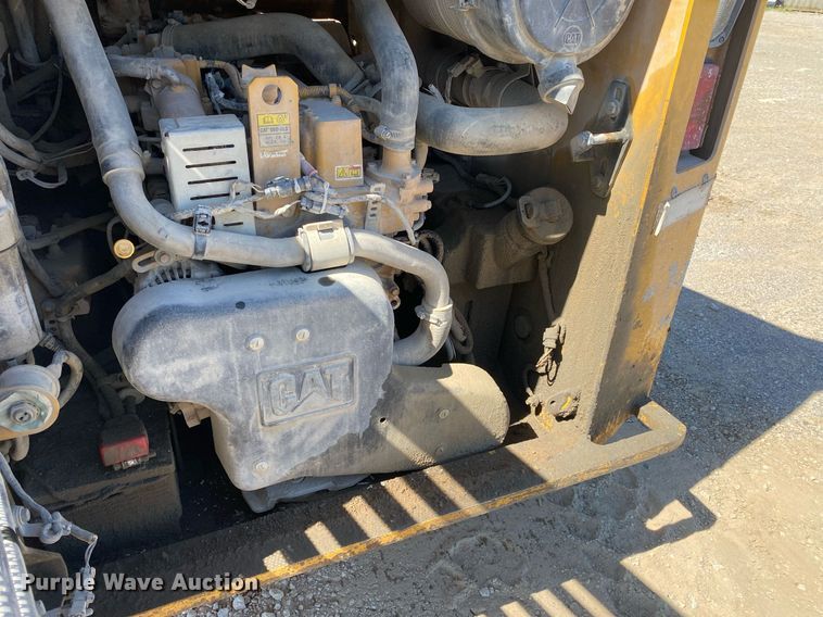 image for item DL7185 2018 Caterpillar 262D  skid steer loader