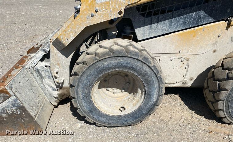 image for item DL7185 2018 Caterpillar 262D  skid steer loader