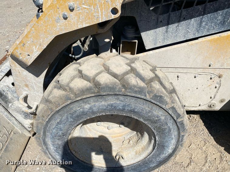 image for item DL7185 2018 Caterpillar 262D  skid steer loader