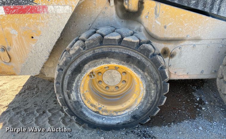 image for item DL7185 2018 Caterpillar 262D  skid steer loader