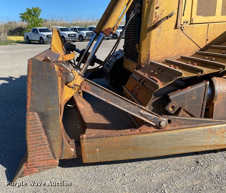 image for item DL7187 2005 Caterpillar D6R LGP Series II  dozer