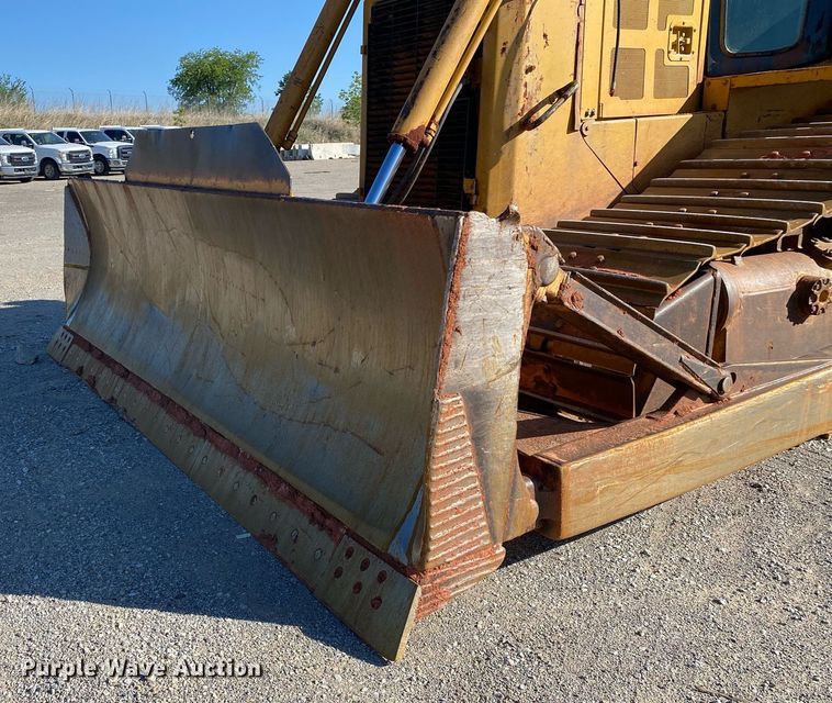 image for item DL7187 2005 Caterpillar D6R LGP Series II  dozer