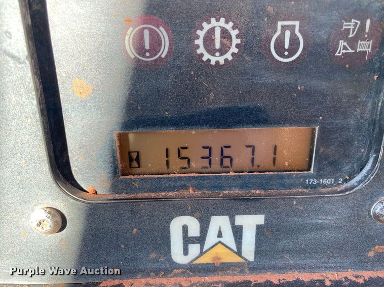 image for item DL7187 2005 Caterpillar D6R LGP Series II  dozer