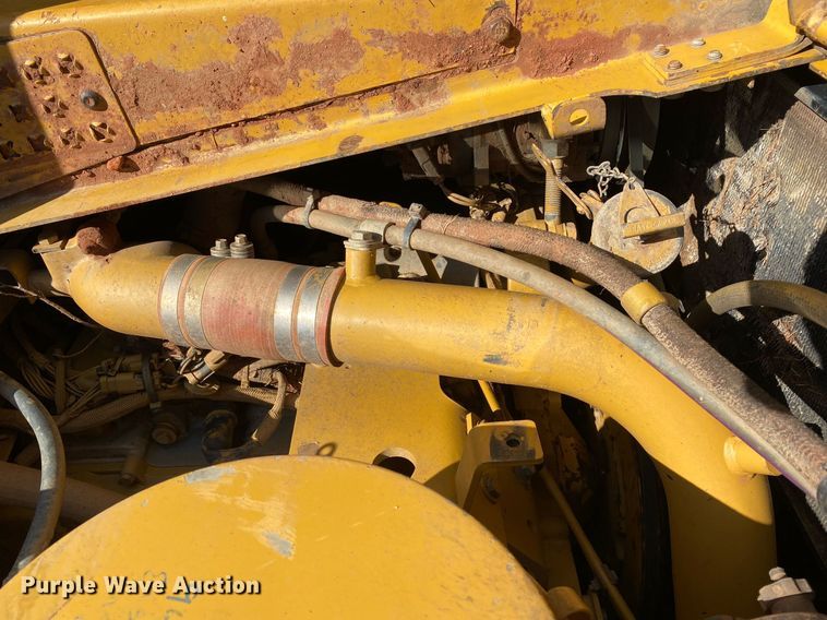 image for item DL7187 2005 Caterpillar D6R LGP Series II  dozer