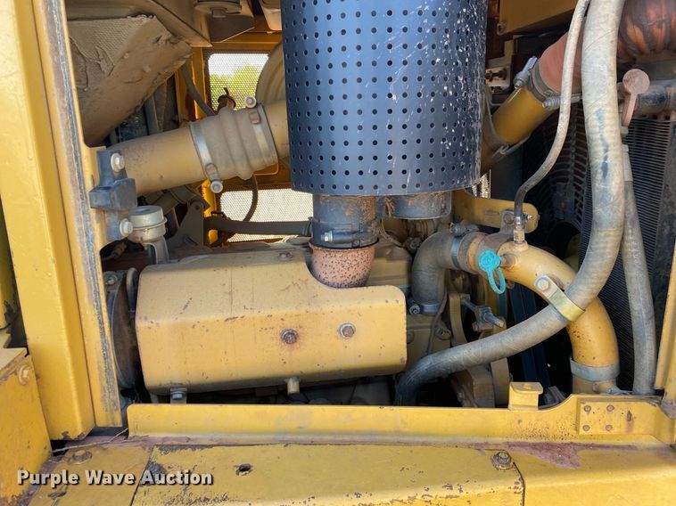 image for item DL7187 2005 Caterpillar D6R LGP Series II  dozer