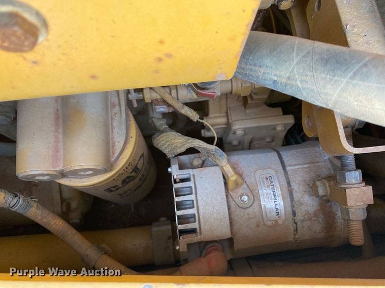 image for item DL7187 2005 Caterpillar D6R LGP Series II  dozer