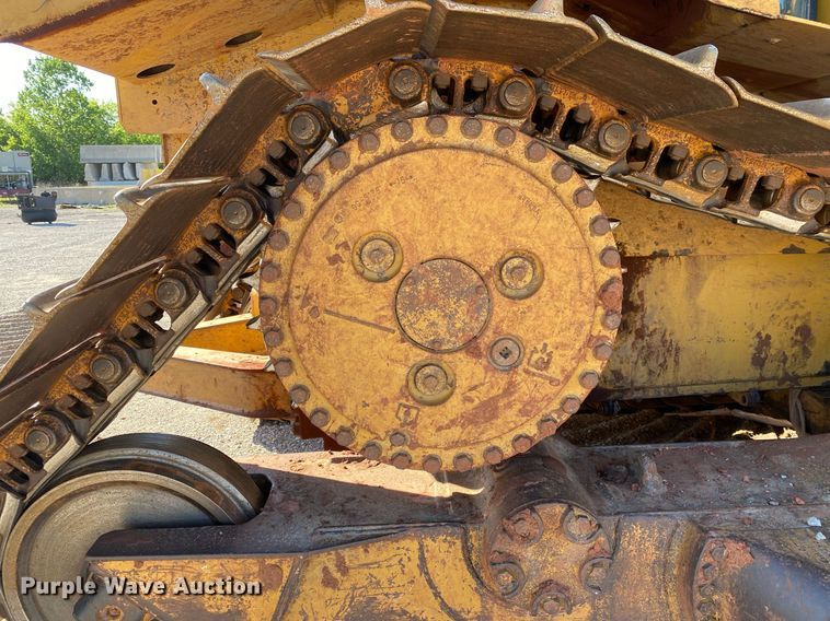 image for item DL7187 2005 Caterpillar D6R LGP Series II  dozer